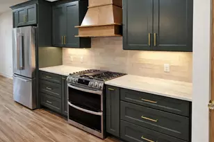 7713 Sandstone St, Navarre, FL 32566 - Photo 2