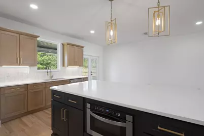 7713 Sandstone Street, Navarre, FL 32566 - Photo 22