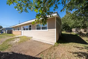 2608 W 21st St, Panama City, FL 32405 - Photo 2