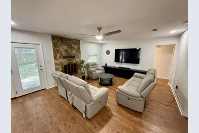 519 Nutmeg Avenue, Niceville, FL 32578 - Photo 2