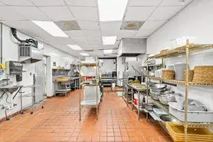 10501 Emerald Coast Pkwy, Destin, FL 32541 - Photo 16