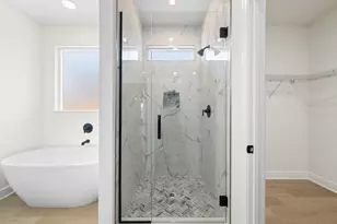 8511 Barrancas St, Navarre, FL 32566 - Photo 6