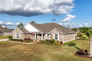 693 Coastal Breeze Dr, Freeport, FL 32439 - Photo 4