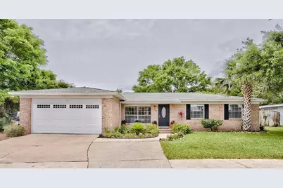 711 Legion Drive, Destin, FL 32541 - Photo 1