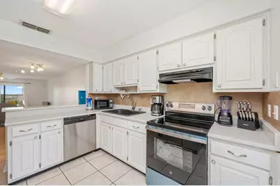 8468 Gulf Boulevard # UT-4, Navarre, FL 32566 - Photo 10