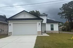 361 County Line Rd, Niceville, FL 32578 - Photo 1