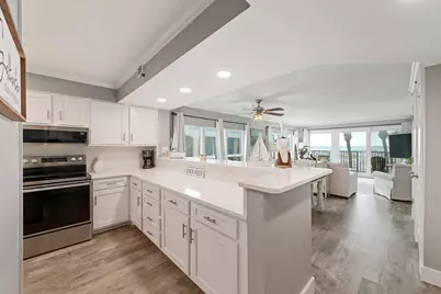 1114 Santa Rosa Boulevard #206, Fort Walton Beach, FL 32548 - Photo 4