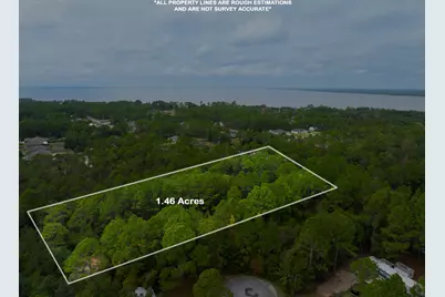 2960 Sherwood Drive, Navarre, FL 32566 - Photo 1