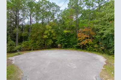 2960 Sherwood Drive, Navarre, FL 32566 - Photo 2