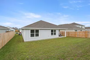 435 Scarborough St, Crestview, FL 32539 - Photo 32