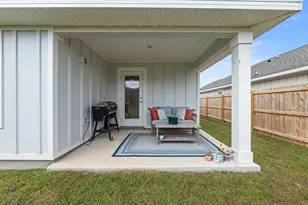 435 Scarborough St, Crestview, FL 32539 - Photo 30