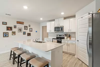 435 Scarborough Street, Crestview, FL 32539 - Photo 8