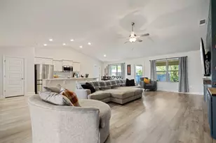 5810 Crestlake Dr, Crestview, FL 32536 - Photo 8