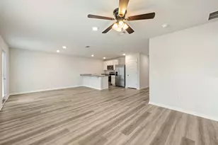 932 Sandbar Loop, Crestview, FL 32539 - Photo 16