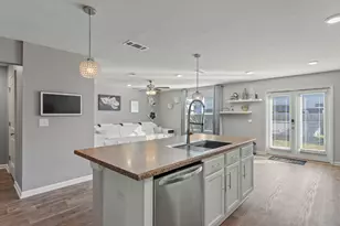 6340 Churchill Cir, Milton, FL 32583 - Photo 12