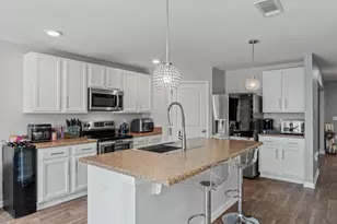 6340 Churchill Cir, Milton, FL 32583 - Photo 10