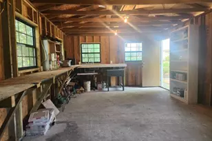 311 E Glen Ave E, Valparaiso, FL 32580 - Photo 18