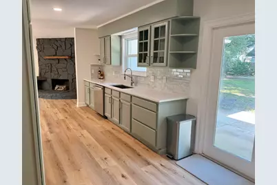 215 NE Buck Drive NE, Fort Walton Beach, FL 32548 - Photo 4