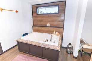 325 Majestic Blvd, Defuniak Springs, FL 32433 - Photo 12