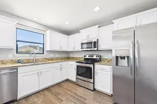 9403 Pouder Ln, Navarre, FL 32566 - Photo 18