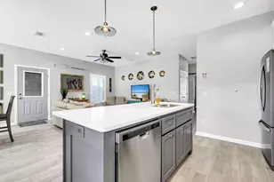 7620 Sunset Ave, Panama City Beach, FL 32408 - Photo 10