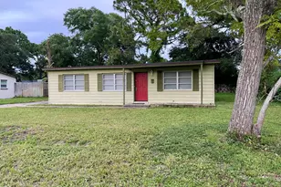 450 Bryn Mawr Blvd, Mary Esther, FL 32569 - Photo 1