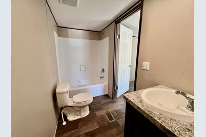 600 W Violet Lane W, Defuniak Springs, FL 32433 - Photo 12