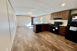 600 W Violet Ln W, Defuniak Springs, FL 32433 - Photo 4