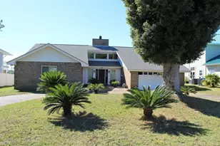 612 Amberjack Dr, Panama City Beach, FL 32408 - Photo 1