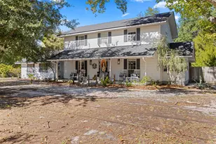 902 NW Nw Ave D NW, Carrabelle, FL 32322 - Photo 2