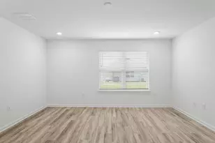 453 Riverwalk Cir, Freeport, FL 32439 - Photo 20