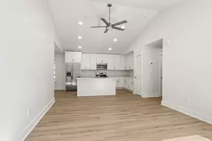 374 S 20th Street S, Defuniak Springs, FL 32435 - Photo 10