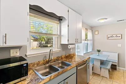 206 Seville Circle, Mary Esther, FL 32569 - Photo 10