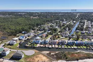 3240 Quiet Water Ln, Gulf Breeze, FL 32563 - Photo 98