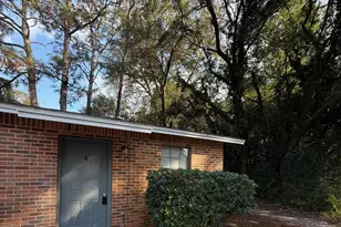 830 Cardinal St, Fort Walton Beach, FL 32547 - Photo 1