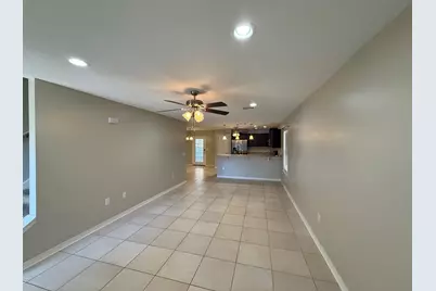 498 Eisenhower Drive, Crestview, FL 32539 - Photo 4