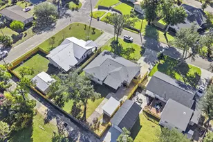 1613 Dewitt St, Panama City, FL 32401 - Photo 32