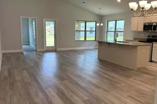 5219 Zenith Ln, Milton, FL 32583 - Photo 4