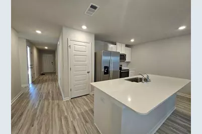 327 Flounder Street, Crestview, FL 32539 - Photo 6