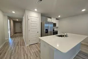 327 Flounder St, Crestview, FL 32539 - Photo 6