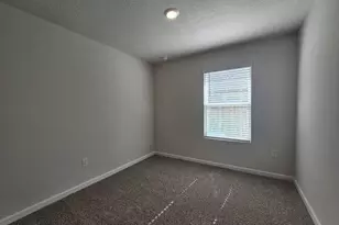 327 Flounder St, Crestview, FL 32539 - Photo 16