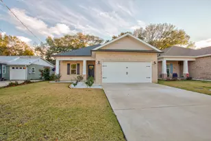 1522 27th St, Niceville, FL 32578 - Photo 1