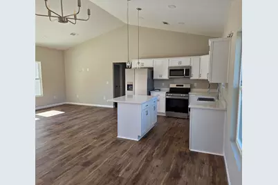 559 W Michaelangelo Road W, Defuniak Springs, FL 32433 - Photo 6