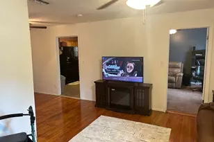 358 Edge Ave, Valparaiso, FL 32580 - Photo 4