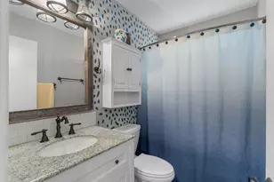 366 Brookwood Blvd, Mary Esther, FL 32569 - Photo 16