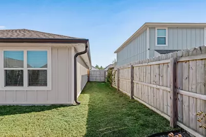 412 Scarborough Street, Crestview, FL 32539 - Photo 34