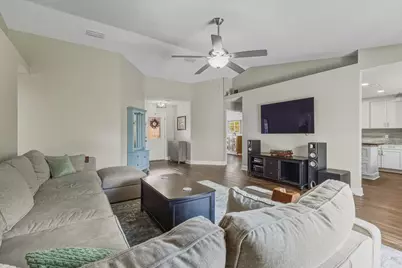 486 Jillian Drive, Crestview, FL 32536 - Photo 6