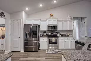 2213 Jernigan Dr, Crestview, FL 32536 - Photo 8