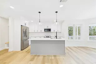 211 E Dominica Circle E, Niceville, FL 32578 - Photo 2