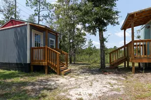 261 W Royal Palm Ave W, Defuniak Springs, FL 32433 - Photo 12